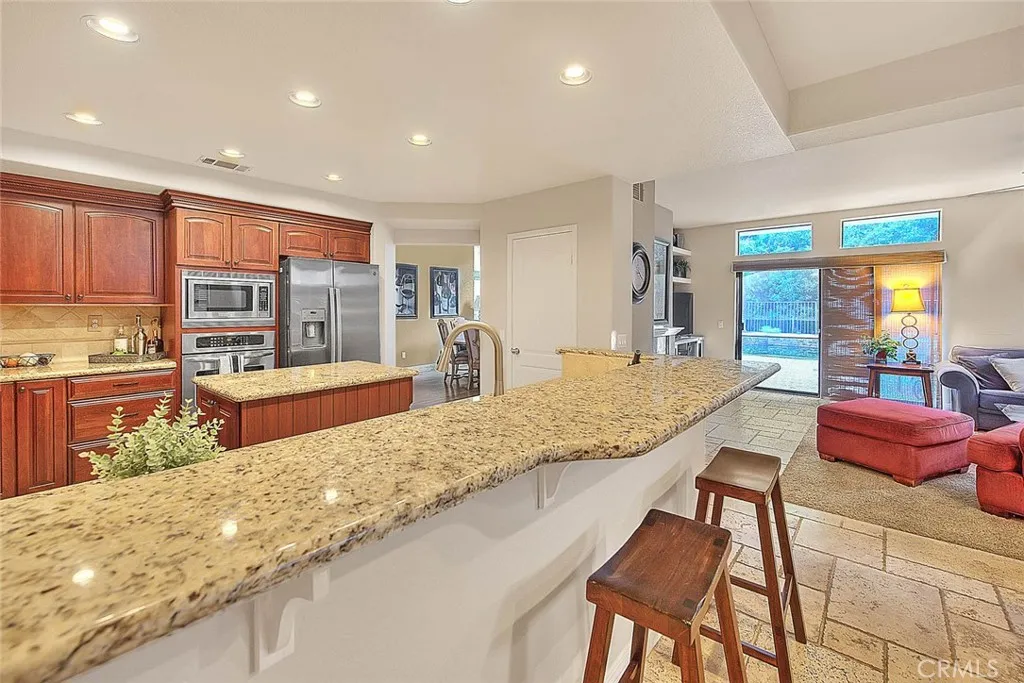 2750 Hidden Hills, Corona, California 92882 home-pic-19