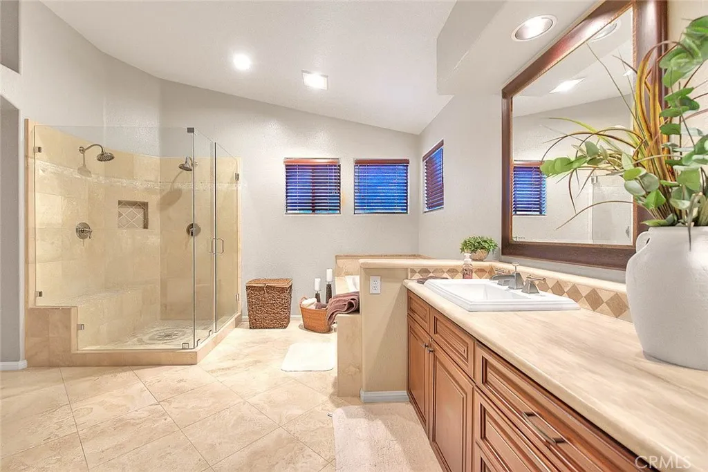 2750 Hidden Hills, Corona, California 92882 home-pic-44