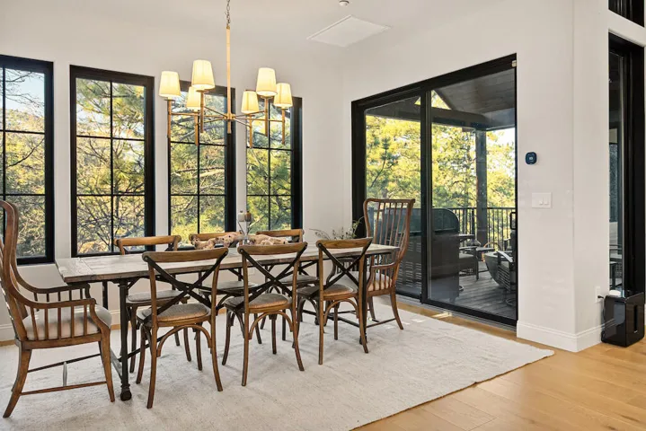 Dining area 3