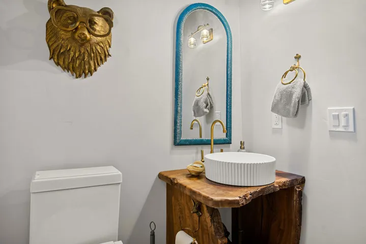 Upper half bathroom 2