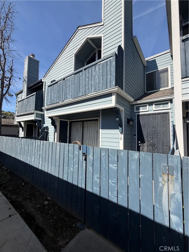 7312 Quill Dr 18, Downey, California 90242 home-pic-2
