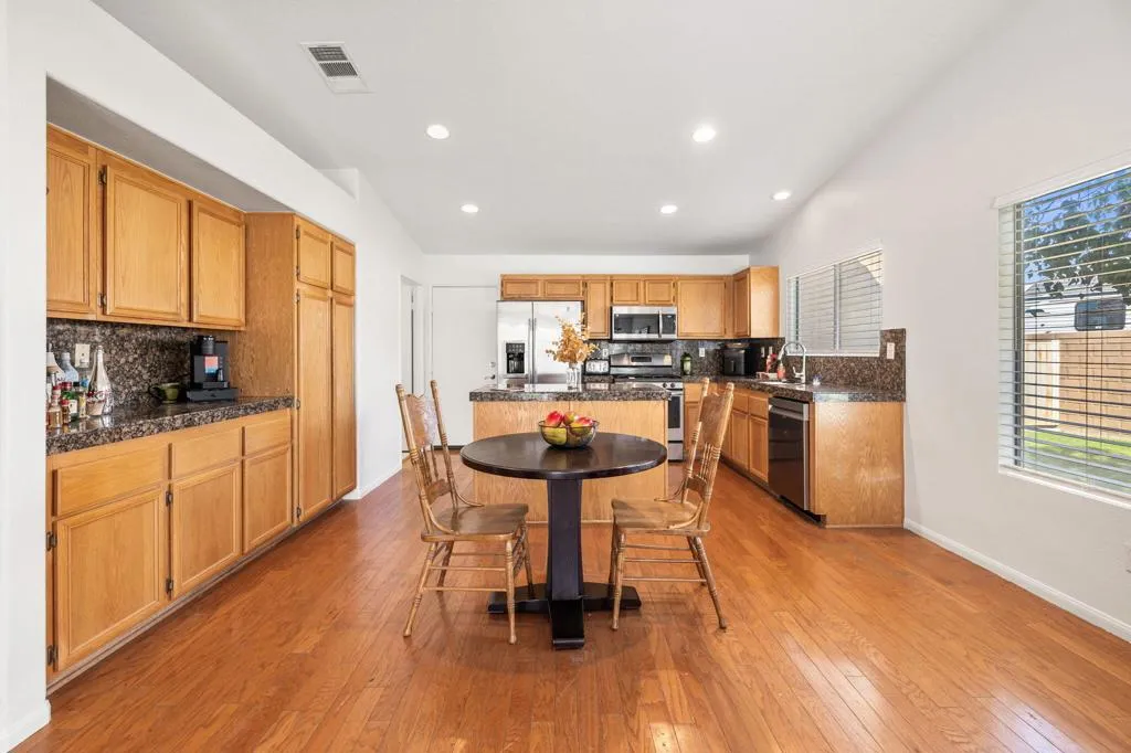 81147 Mariposa Circle, Indio, California 92201 home-pic-15