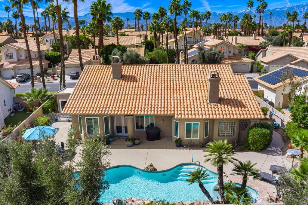 374 Links Drive, Palm Desert, California 92211 home-pic-12