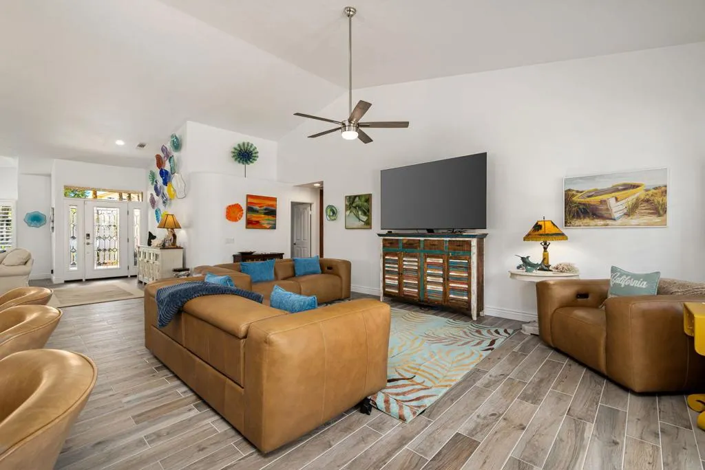374 Links Drive, Palm Desert, California 92211 home-pic-22