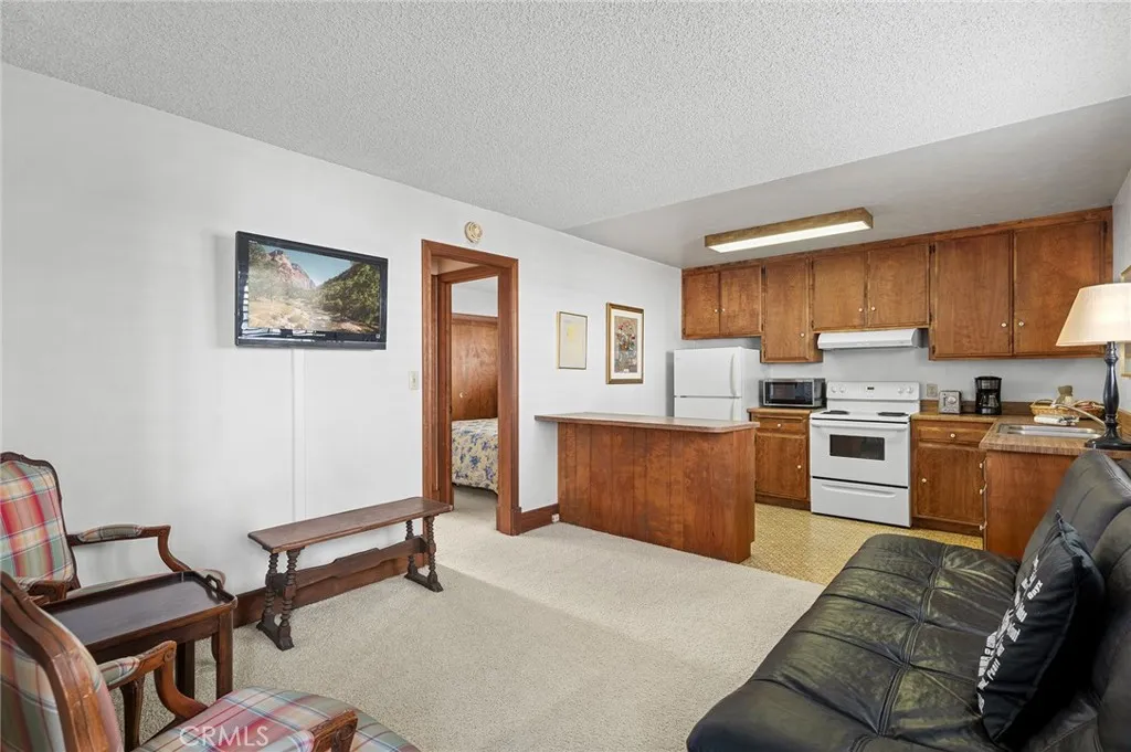 215 Opal, Newport Beach, California 92662 home-pic-20