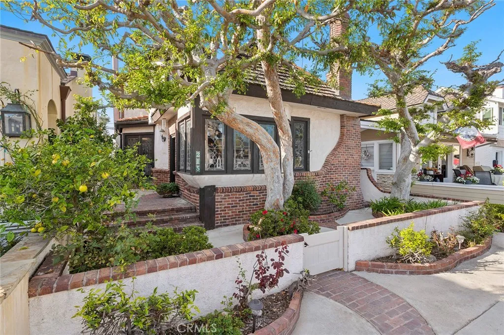 215 Opal, Newport Beach, California 92662 home-pic-2