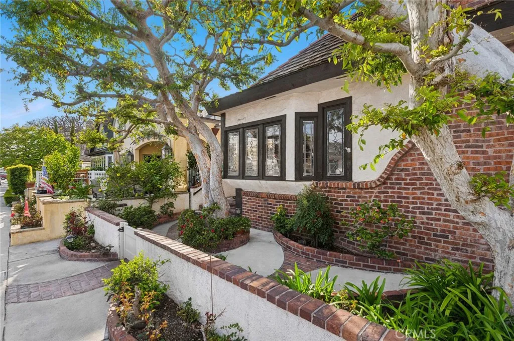 215 Opal, Newport Beach, California 92662 home-pic-24