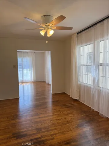 143 Pomona, Long Beach, California 90803