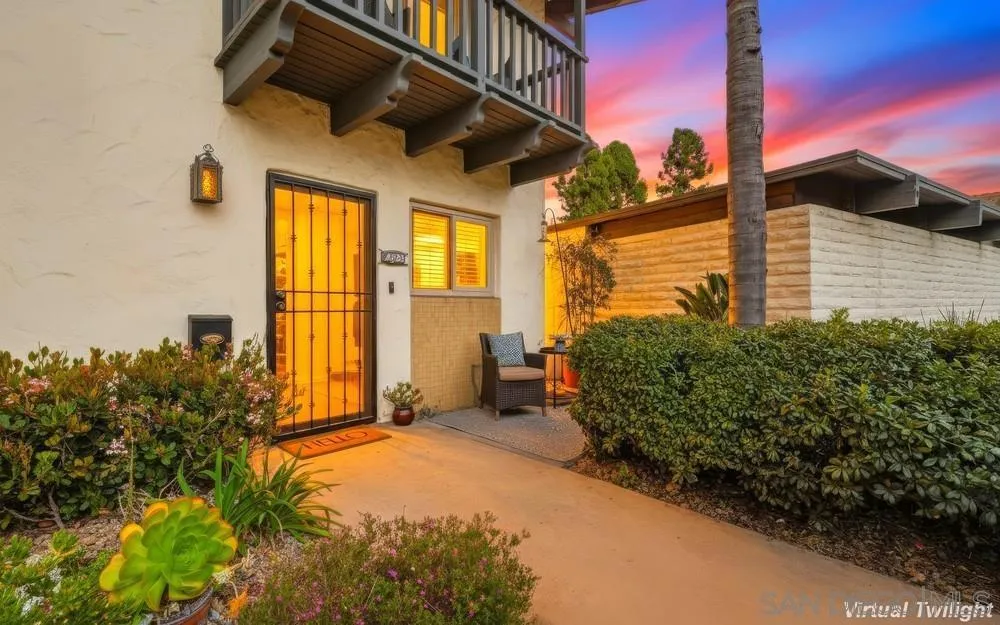4038 Loma Riviera Circle, San Diego, California 92110 home-pic-1