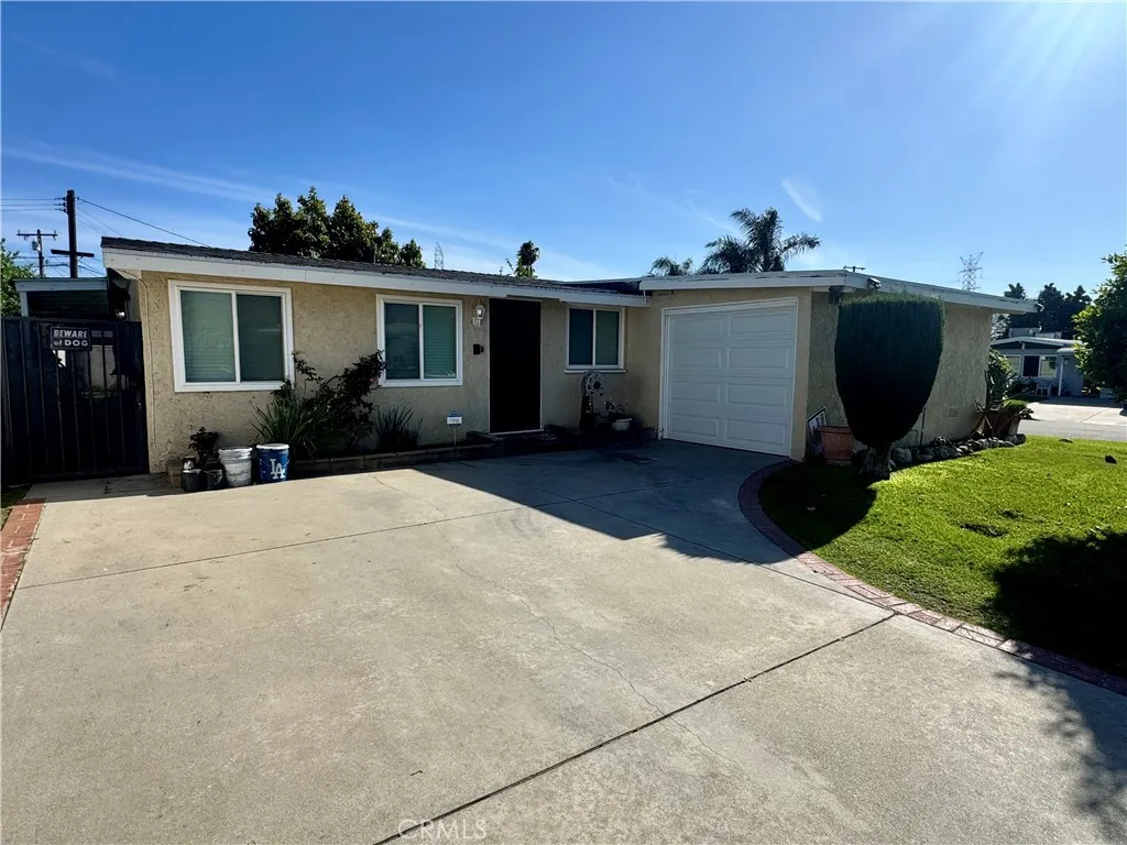 17140 E Orkney, Azusa, California 91702 home-pic-1
