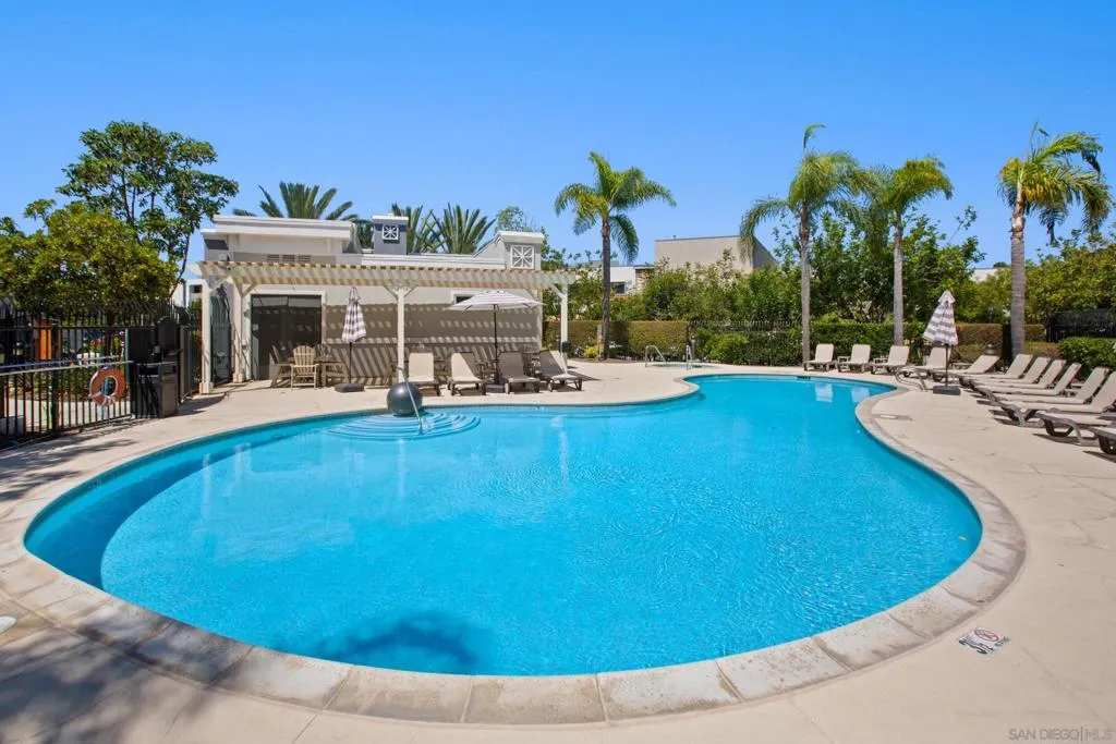 3548 Shoreline Bluff Lane, San Diego, California 92110 home-pic-30