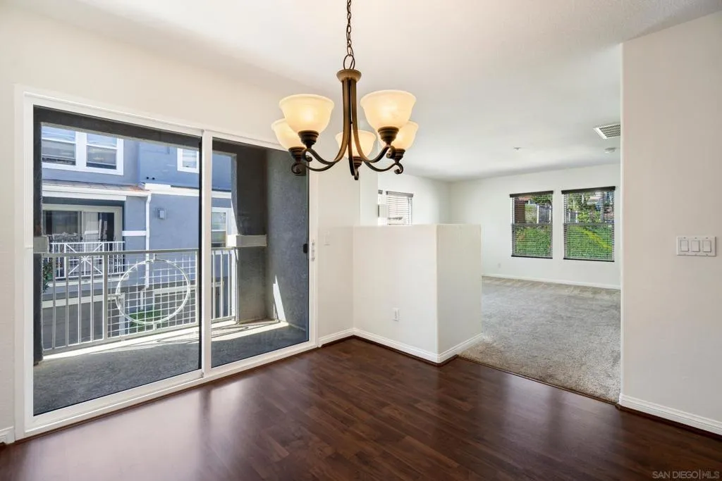 3548 Shoreline Bluff Lane, San Diego, California 92110 home-pic-14