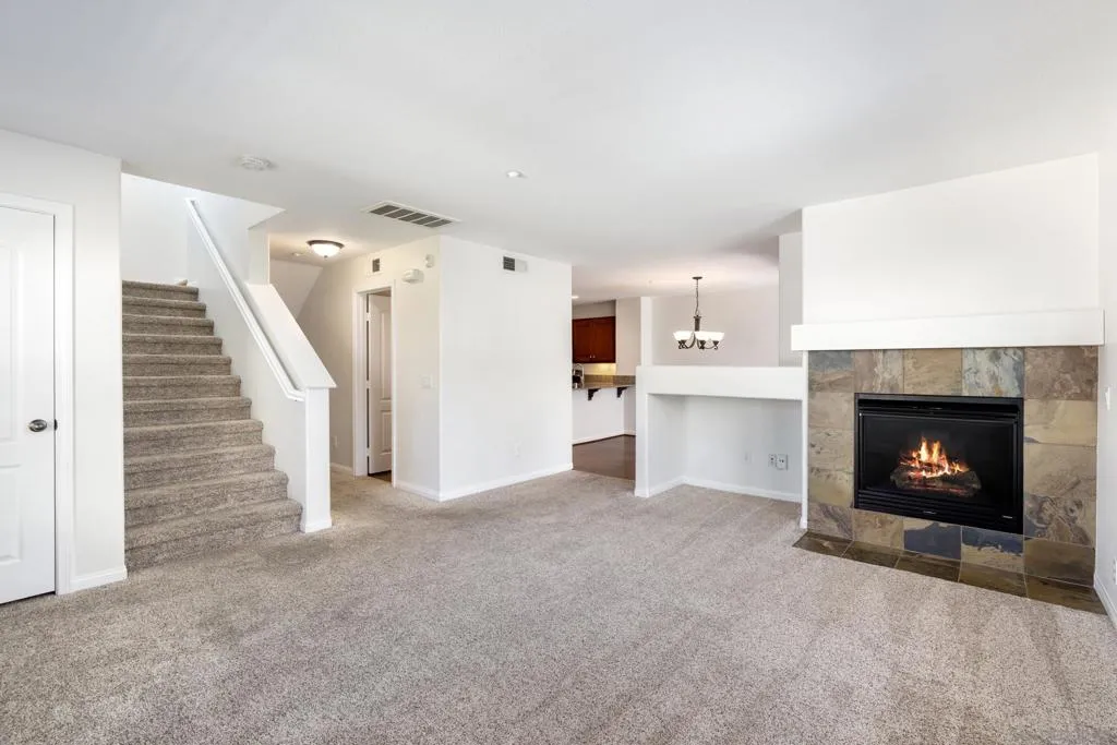 3548 Shoreline Bluff Lane, San Diego, California 92110 home-pic-5
