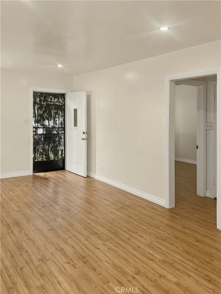 3834 West Blvd, Los Angeles, California 90008 home-pic-2