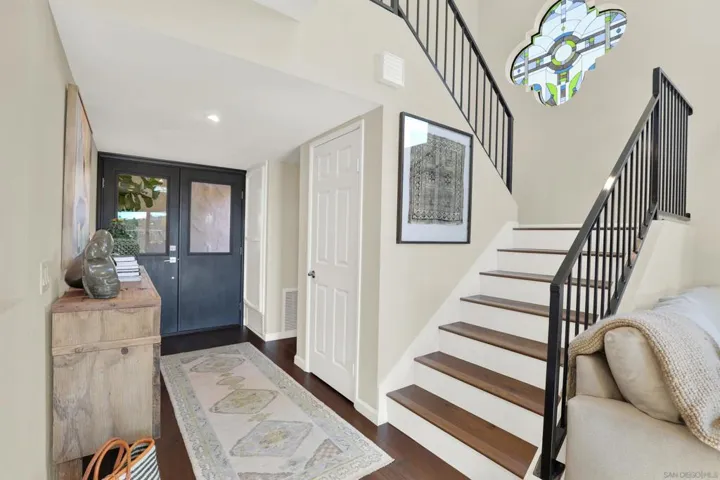 , Escondido, California 92025