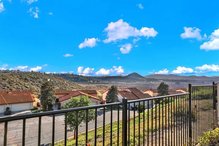 , Escondido, California 92025