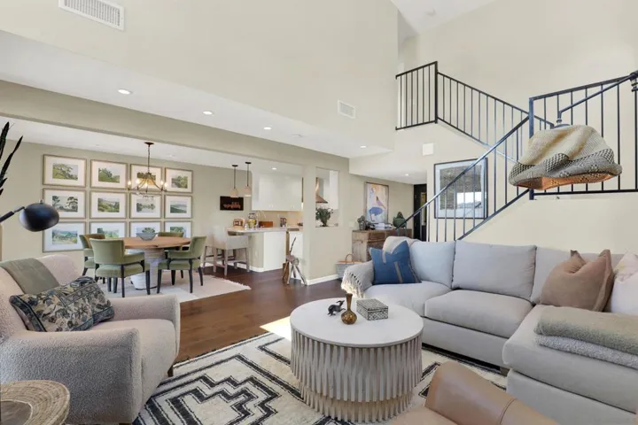 , Escondido, California 92025