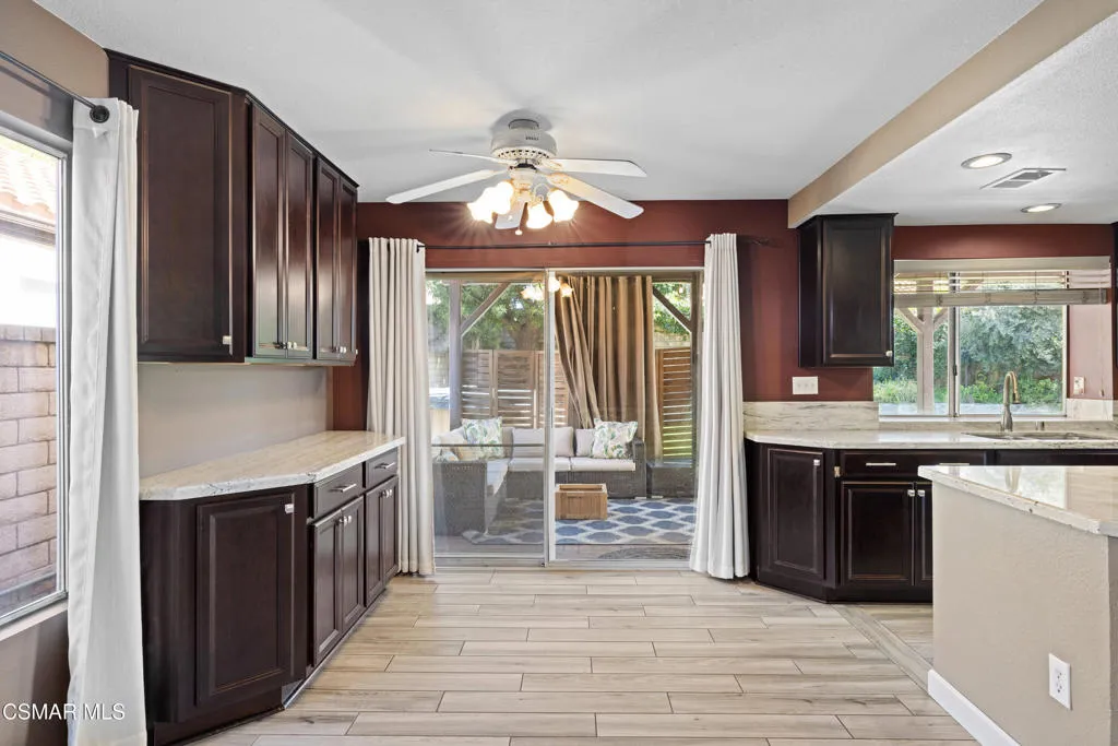2528 Lowell Court, Simi Valley, California 93065 home-pic-9
