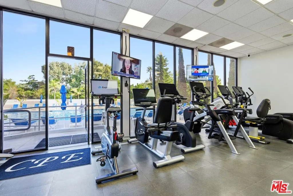2160 Century Parkway 411, Los Angeles, California 90067 home-pic-31