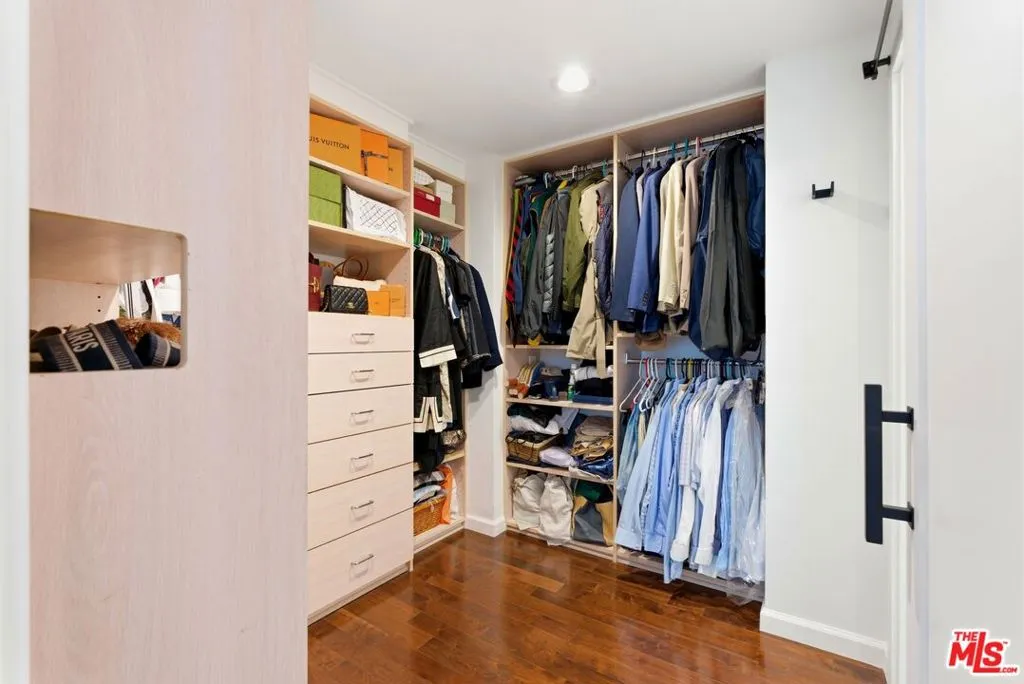 2160 Century Parkway 411, Los Angeles, California 90067 home-pic-18