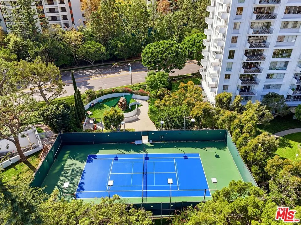 2160 Century Parkway 411, Los Angeles, California 90067 home-pic-34