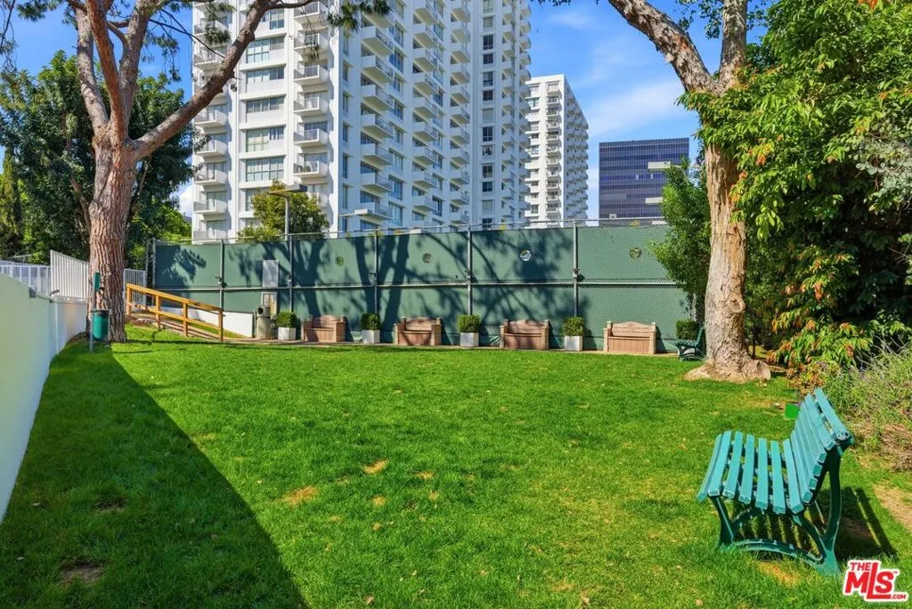2160 Century Parkway 411, Los Angeles, California 90067 home-pic-36