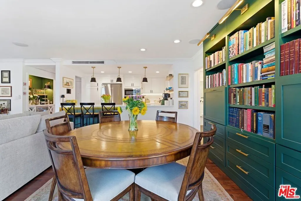 2160 Century Parkway 411, Los Angeles, California 90067 home-pic-6