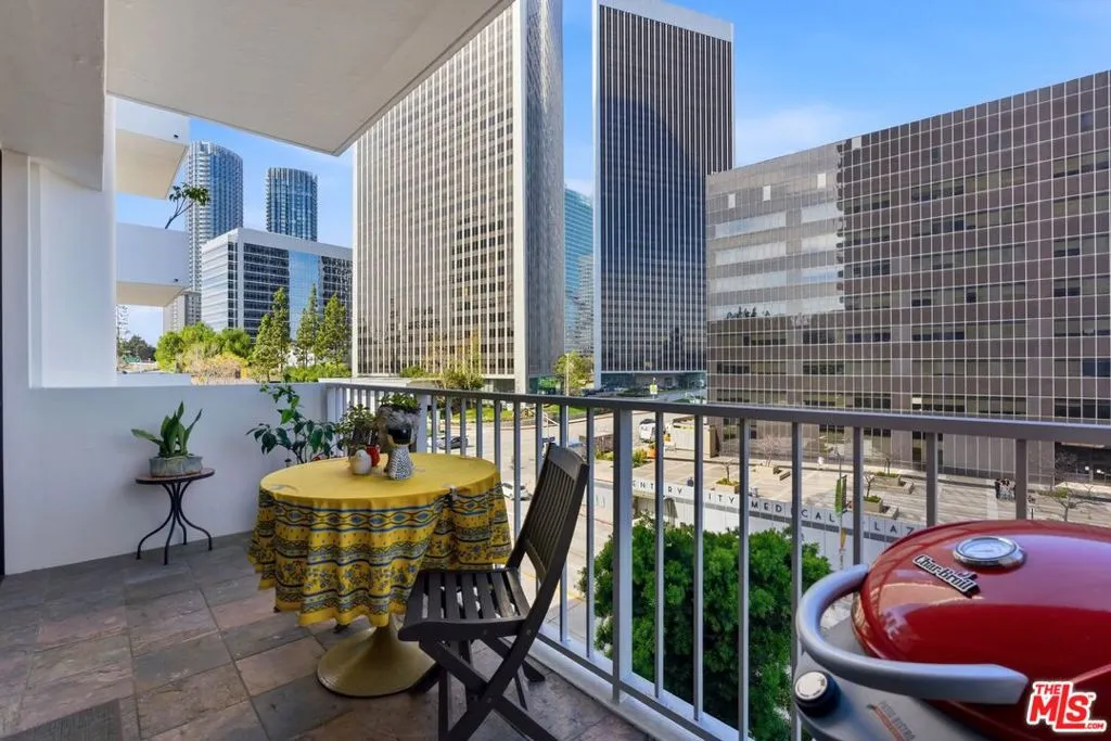 2160 Century Parkway 411, Los Angeles, California 90067 home-pic-27