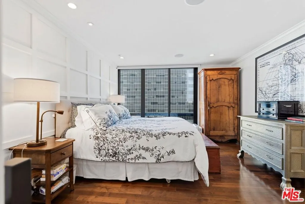 2160 Century Parkway 411, Los Angeles, California 90067 home-pic-14