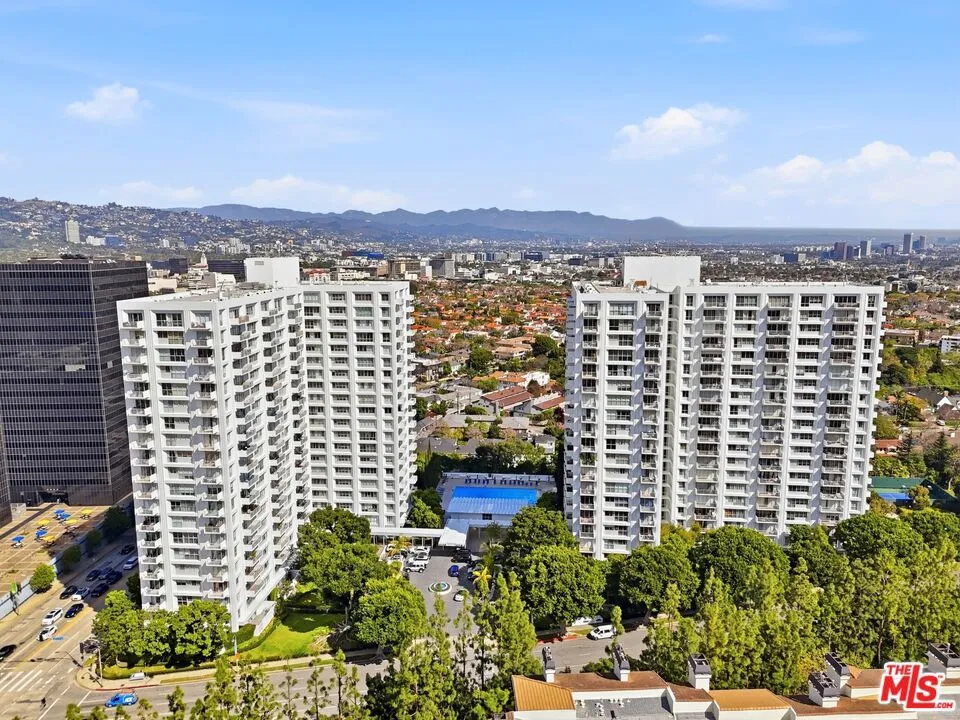2160 Century Parkway 411, Los Angeles, California 90067 home-pic-37