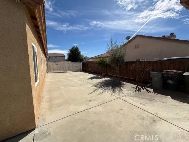 724 Grassy Meadow Drive, San Jacinto, California 92582 home-pic-3