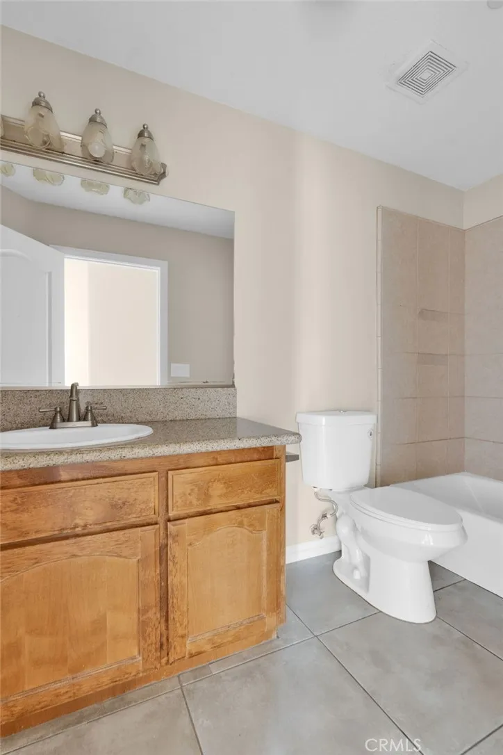 12865 Barbet Road, Phelan, California 92371 home-pic-23