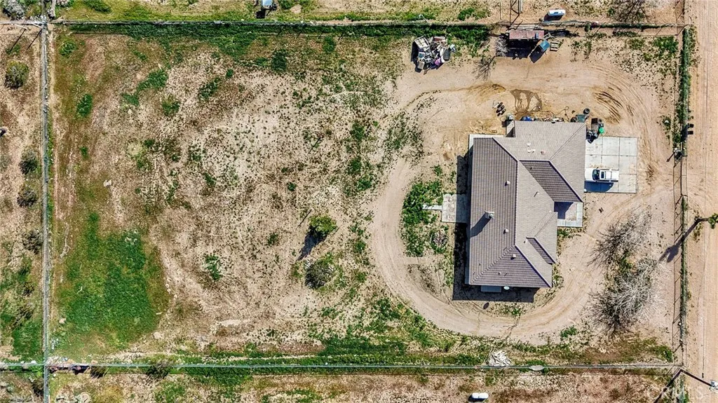 12865 Barbet Road, Phelan, California 92371 home-pic-49