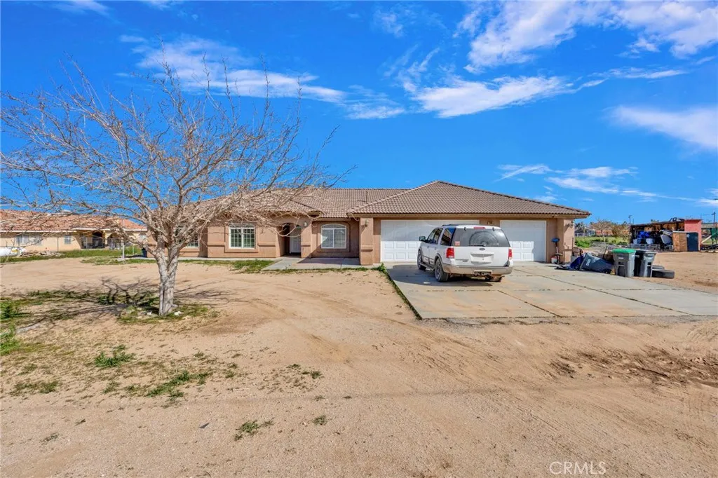 12865 Barbet Road, Phelan, California 92371 home-pic-2