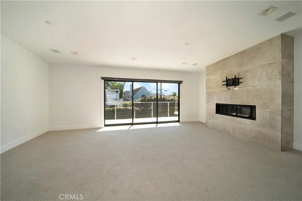 PRIMARY SUITE WITH FIREPLACE