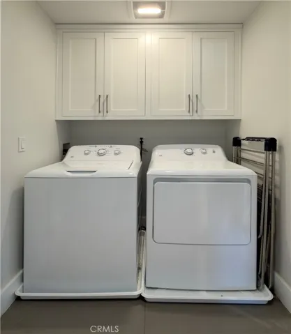 UPSTAIRS LAUNDRY