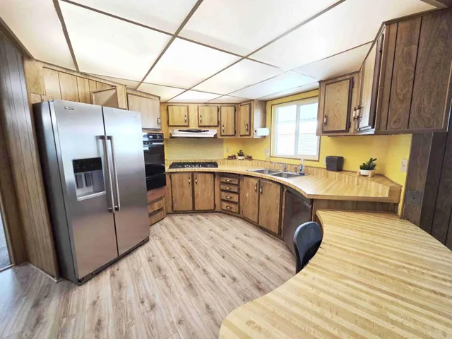 Circular Kitchen