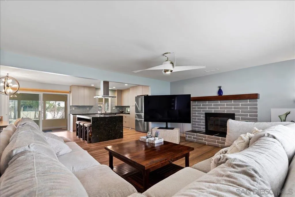 1452 N Fig St, Escondido, California 92026 home-pic-7
