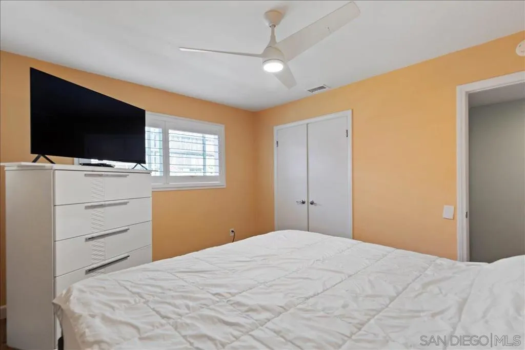 1452 N Fig St, Escondido, California 92026 home-pic-15