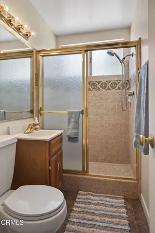 18-web-or-mls-Upmarket Media-204Ban037