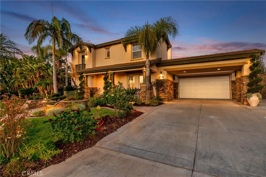 8075 Terraza Court, Riverside, California 92508 home-pic-1