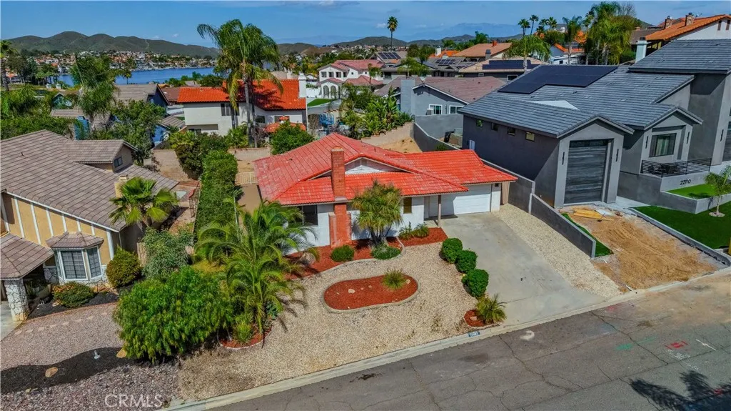 22082 Loch Lomond Drive, Canyon Lake, California 92587 home-pic-40