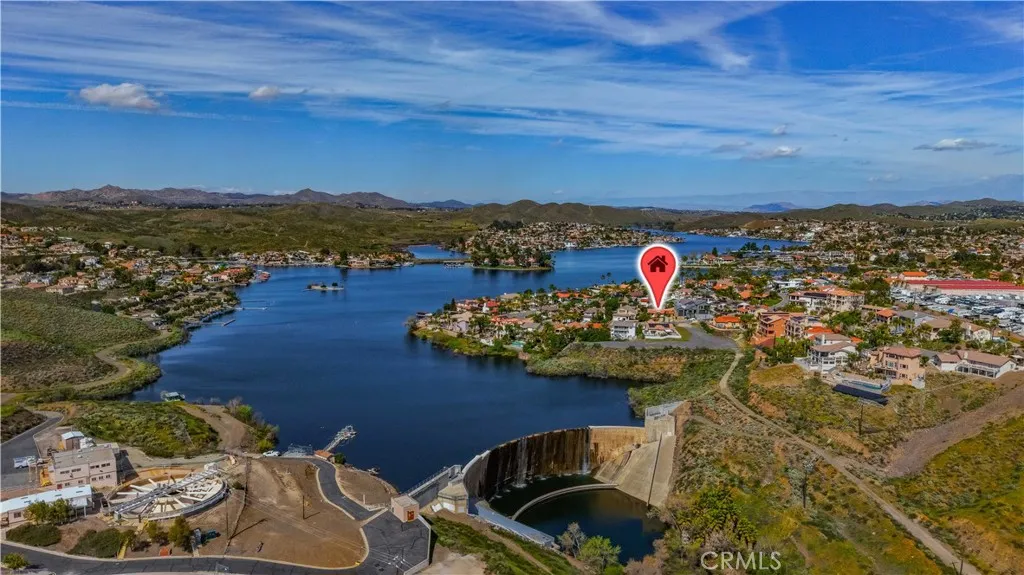 22082 Loch Lomond Drive, Canyon Lake, California 92587 home-pic-38