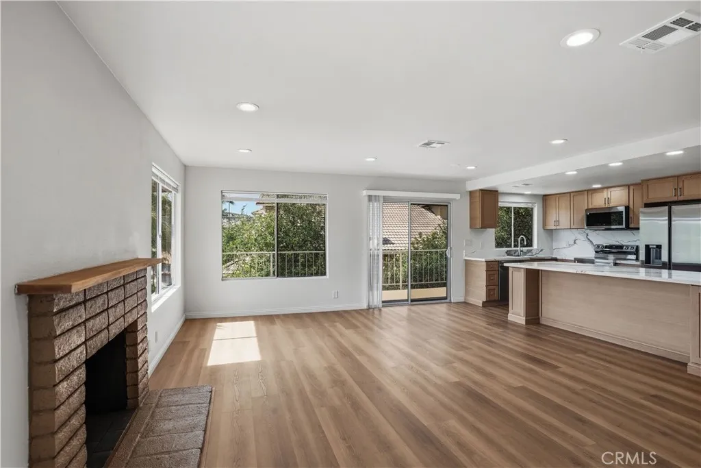 22082 Loch Lomond Drive, Canyon Lake, California 92587 home-pic-10