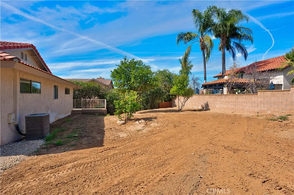 22082 Loch Lomond Drive, Canyon Lake, California 92587 home-pic-31