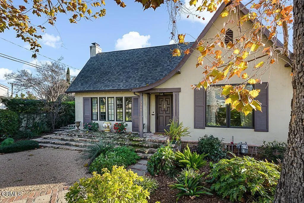 3364 Yorkshire Road, Pasadena, California 91107 home-pic-1