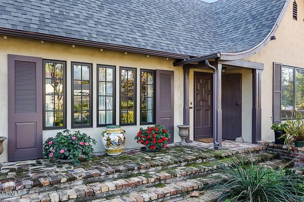 3364 Yorkshire Road, Pasadena, California 91107 home-pic-3