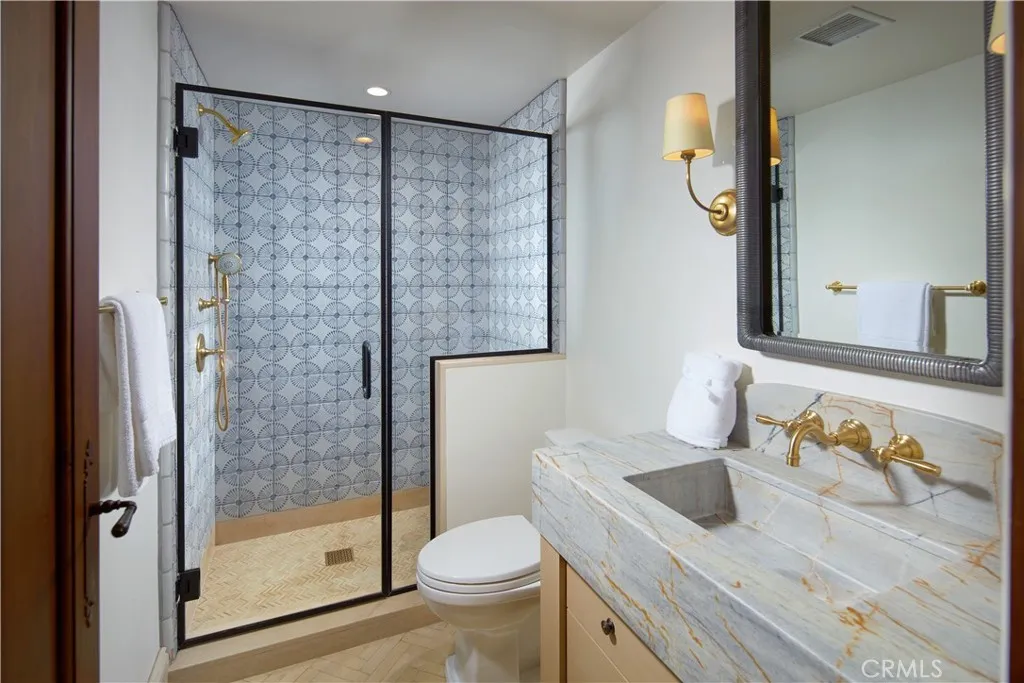 1302 Skyline Drive, Laguna Beach, California 92651 home-pic-20