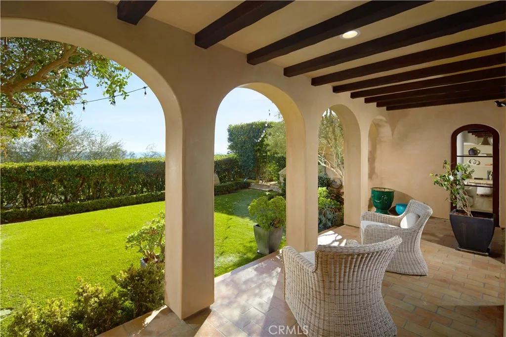 1302 Skyline Drive, Laguna Beach, California 92651 home-pic-26