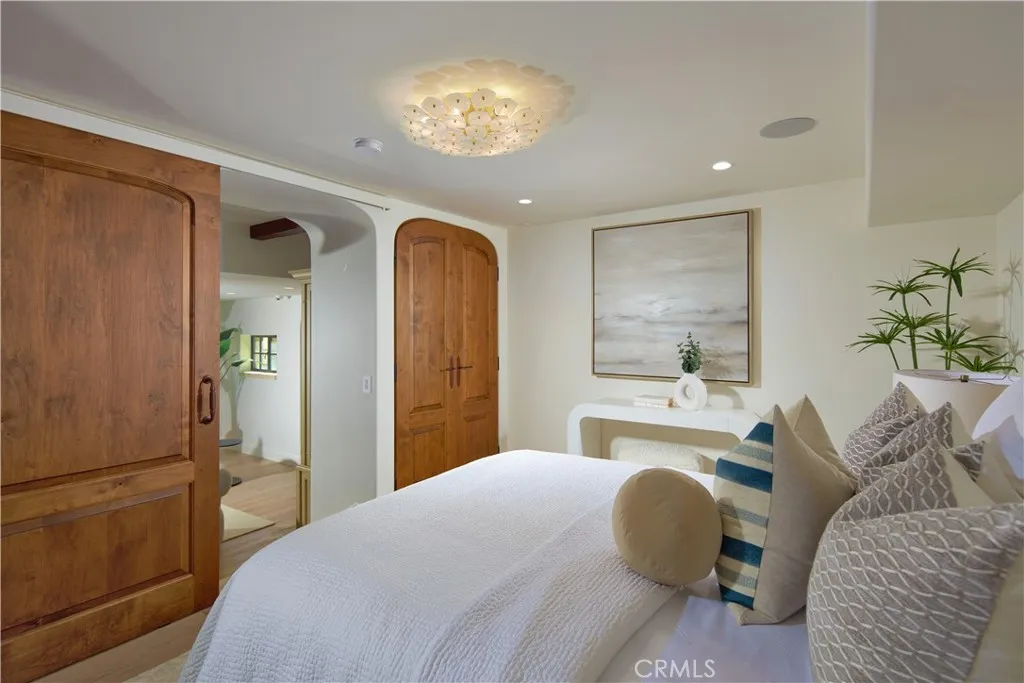 1302 Skyline Drive, Laguna Beach, California 92651 home-pic-21